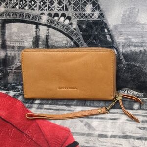 Lucky Brand Tan Leather Wristlet